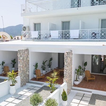 Li Mango Hotel Tigkaki  Exterior photo